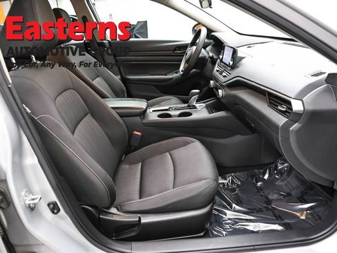 Used 2023 Nissan Altima 2.5 S FWD image 23