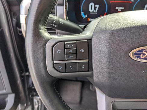 Used 2022 Ford F150 Lariat w/ Trailer Tow Package image 33