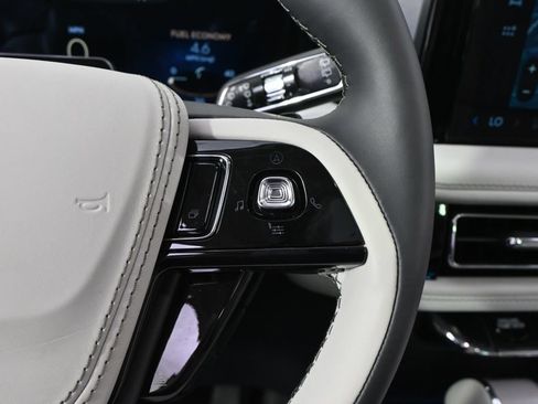 New 2026 Lincoln Aviator Reserve AWD/4WD image 33