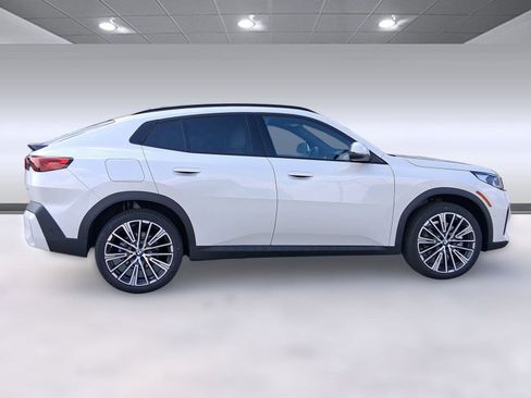 Used 2026 BMW X2 xDrive28i w/ Technology Package image 7