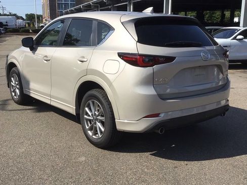 Used 2025 MAZDA CX-5 AWD 2.5 S w/ Preferred Package image 3