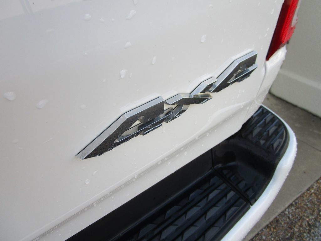 Used 2023 RAM 1500 Lone Star AWD/4WD image 18