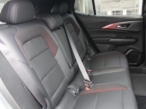 New 2026 Chevrolet Equinox EV RS image 18