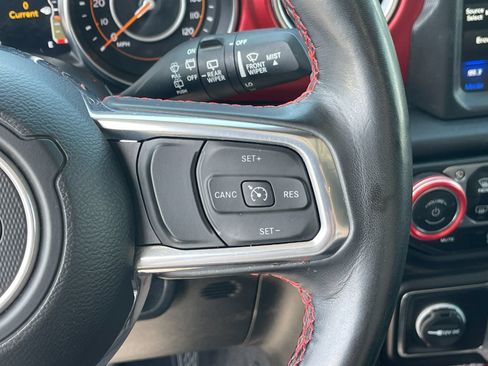 Used 2023 Jeep Wrangler Rubicon w/ Cold Weather Group AWD/4WD image 28