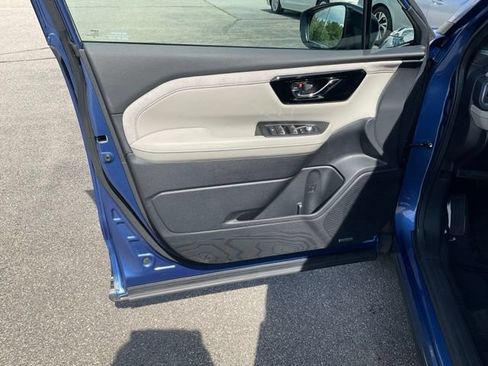 Certified 2026 Subaru Forester Limited AWD/4WD image 12