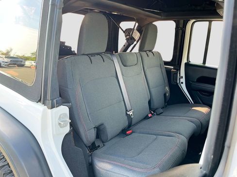 Certified 2024 Jeep Wrangler Rubicon image 24