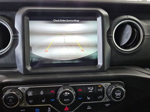 Used 2023 Jeep Wrangler Unlimited Sahara w/ Cold Weather Group image 32