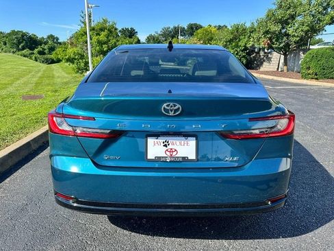 Used 2026 Toyota Camry XLE w/ Premium Plus Package FWD image 5