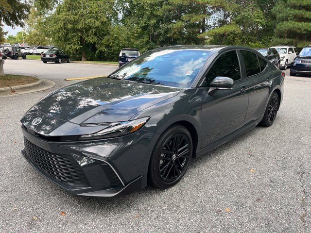 Used 2025 Toyota Camry SE w/ Multimedia Upgrade Package FWD image 1