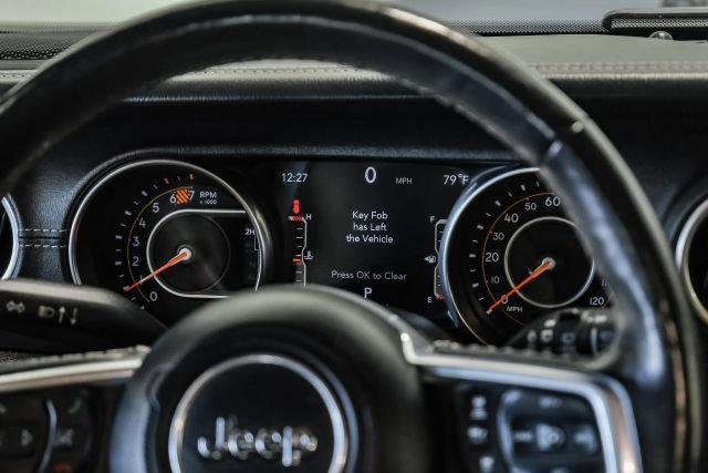 Used 2019 Jeep Wrangler Unlimited Sahara AWD/4WD image 20