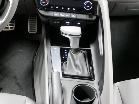 New 2025 Hyundai Elantra Sport image 12