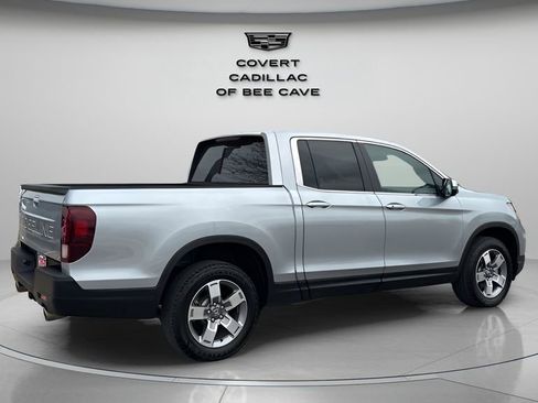 Used 2025 Honda Ridgeline RTL image 10
