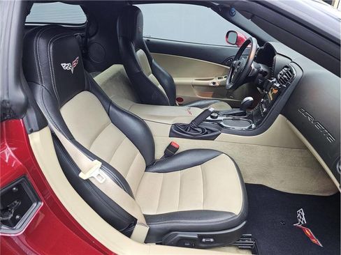 Used 2011 Chevrolet Corvette Grand Sport w/ Preferred Equipment Group image 12