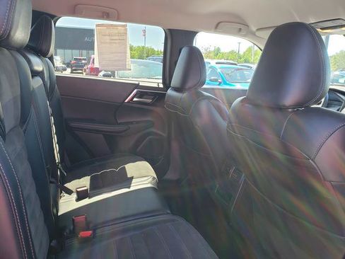 Used 2023 Mitsubishi Outlander SE AWD/4WD image 18