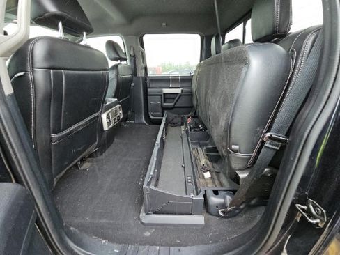Used 2021 Ford F250 Lariat w/ Lariat Ultimate Package AWD/4WD image 16