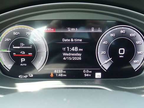 Used 2025 Audi Q5 e Premium Plus w/ Premium Plus Package image 18