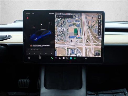 Used 2022 Tesla Model Y Performance AWD/4WD image 18