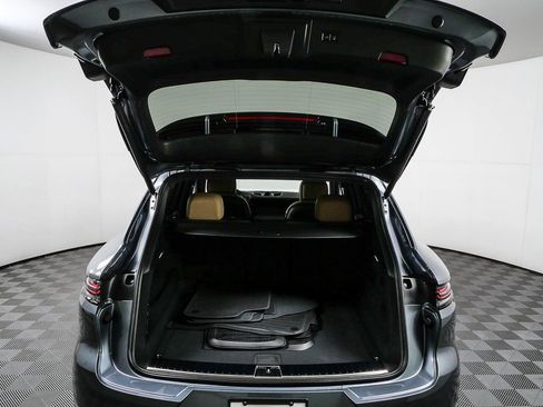 New 2026 Porsche Cayenne S image 33