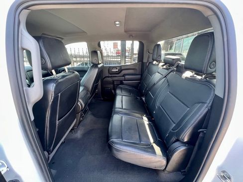 Used 2019 Chevrolet Silverado 1500 LT image 17