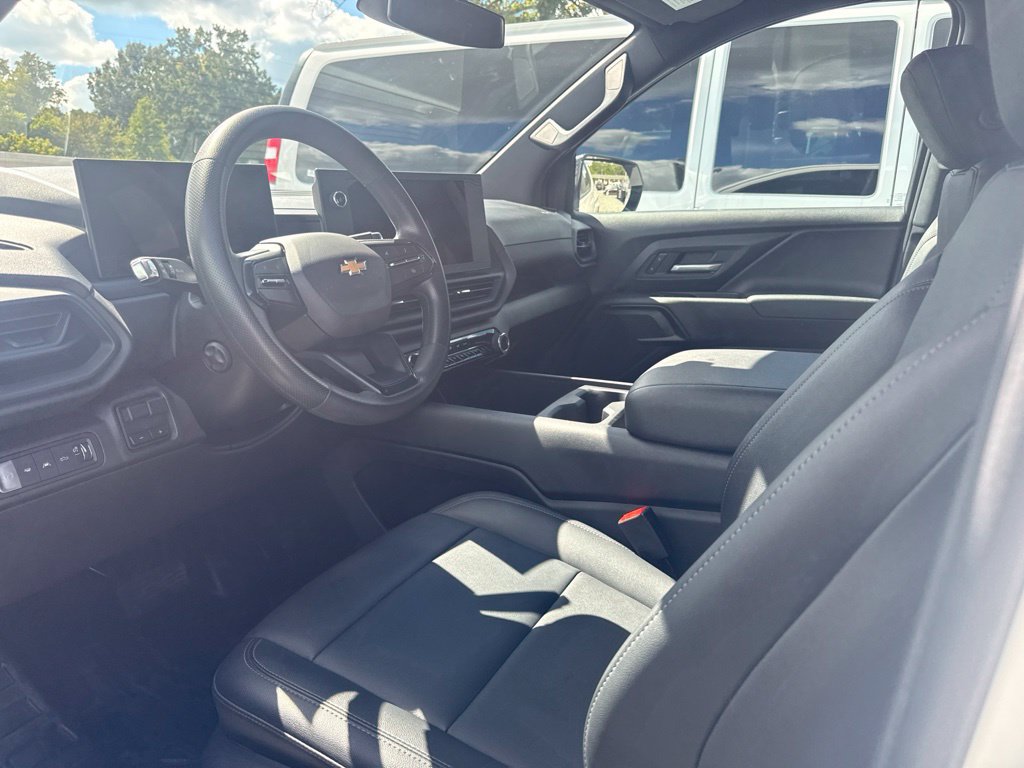 Used 2024 Chevrolet Silverado EV W/T AWD/4WD image 3