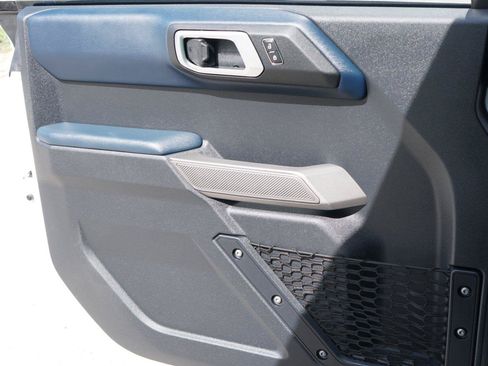 Used 2023 Ford Bronco Outer Banks AWD/4WD image 19