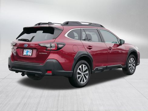 Certified 2024 Subaru Outback Premium image 7