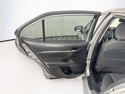 Used 2022 Toyota Camry LE FWD image 26