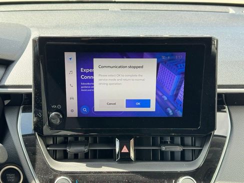 Used 2023 Toyota Corolla Cross LE w/ Moonroof Package FWD image 39