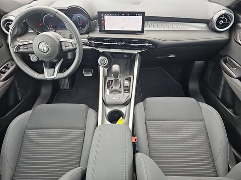 Used 2025 Alfa Romeo Tonale AWD/4WD image 22