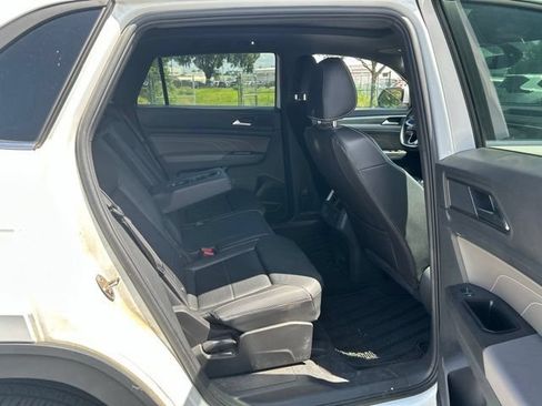 Used 2023 Volkswagen Atlas Cross Sport SE w/ Panoramic Sunroof Package FWD image 14