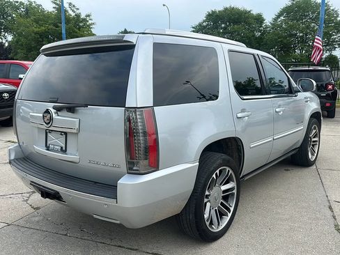 Used 2012 Cadillac Escalade Premium AWD/4WD image 5
