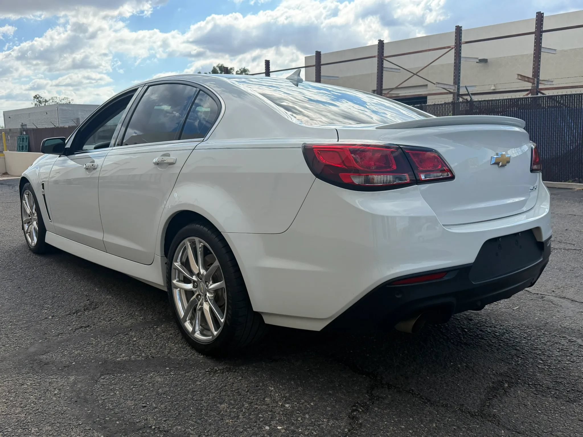 Used 2014 Chevrolet SS RWD image 7