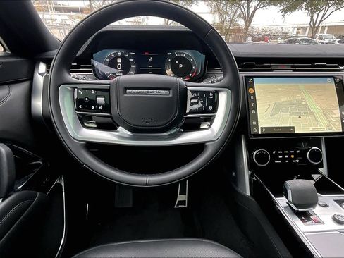Used 2023 Land Rover Range Rover SE image 6