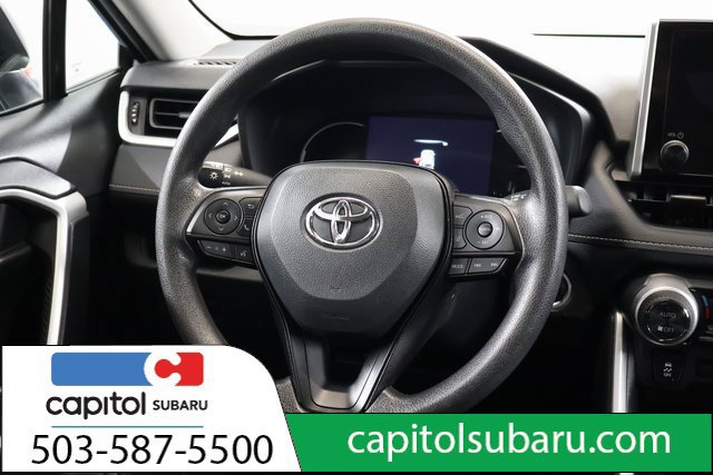 Used 2025 Toyota RAV4 XLE AWD/4WD image 14