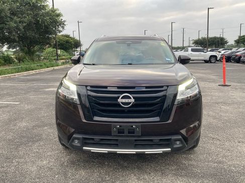 Used 2022 Nissan Pathfinder SL w/ SL Premium Package FWD image 2