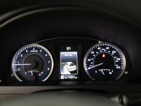 Used 2017 Toyota Camry LE FWD image 25
