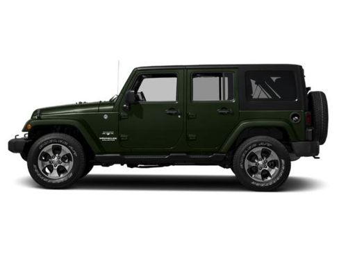 Used 2015 Jeep Wrangler Unlimited Sahara w/ Connectivity Group AWD/4WD image 2