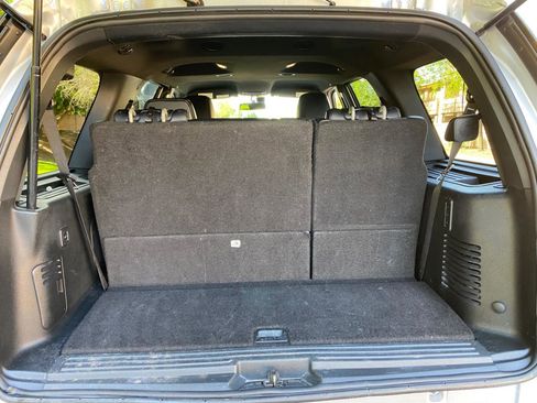 Used 2016 Ford Expedition Limited AWD/4WD image 10