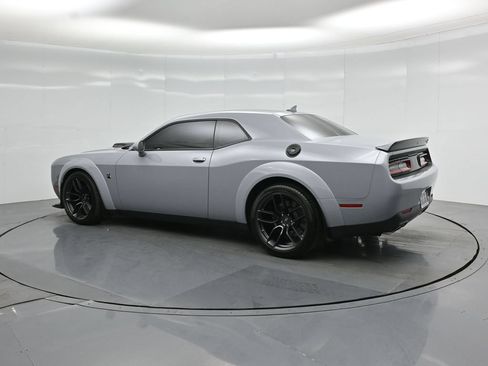 Used 2021 Dodge Challenger R/T Scat Pack RWD image 6