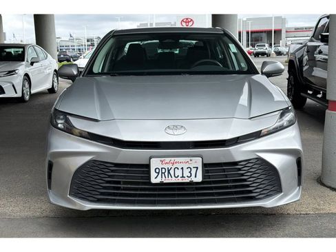Used 2025 Toyota Camry LE FWD image 3