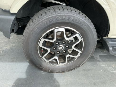 Used 2025 Ford Bronco Outer Banks AWD/4WD image 26