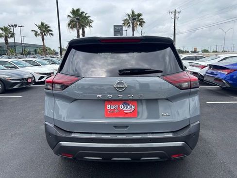 Used 2022 Nissan Rogue SL w/ SL Premium Package FWD image 5