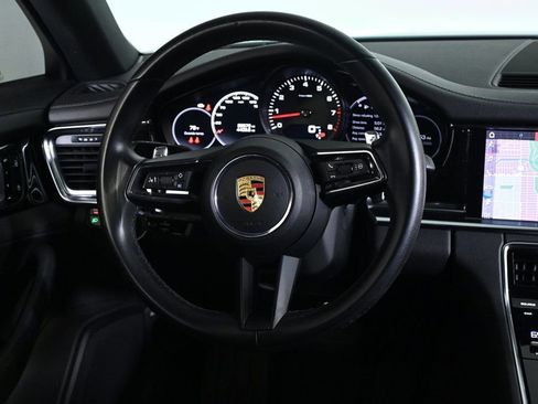Certified 2021 Porsche Panamera image 12