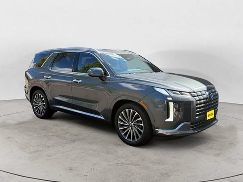 Used 2023 Hyundai Palisade Calligraphy AWD/4WD image 3