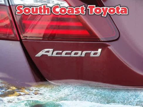 Used 2016 Honda Accord Sport image 10