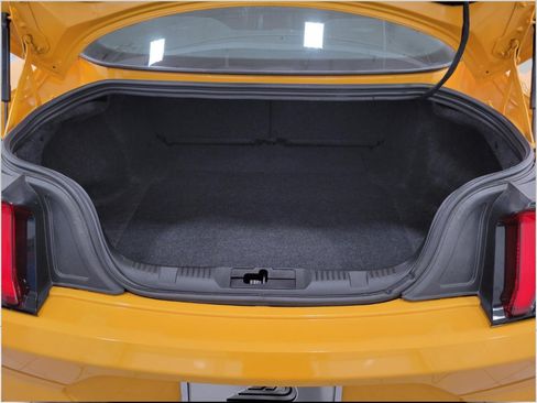 Used 2022 Ford Mustang Coupe w/ Equipment Group 101A RWD image 42
