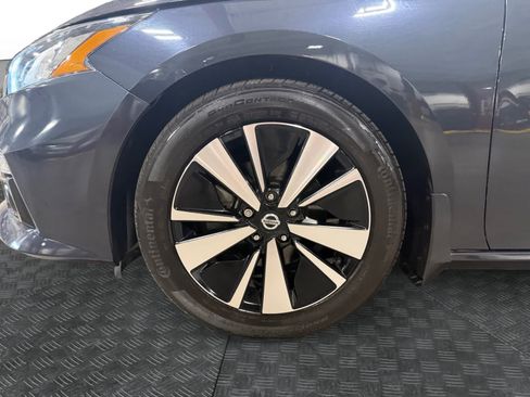 Used 2021 Nissan Altima 2.5 SL FWD image 15
