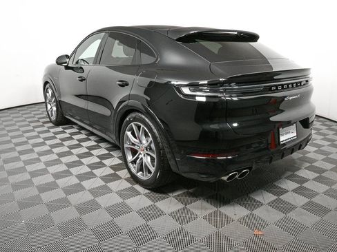New 2025 Porsche Cayenne S image 4