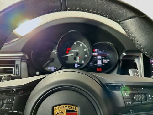 Certified 2023 Porsche Macan Turbo AWD/4WD image 13