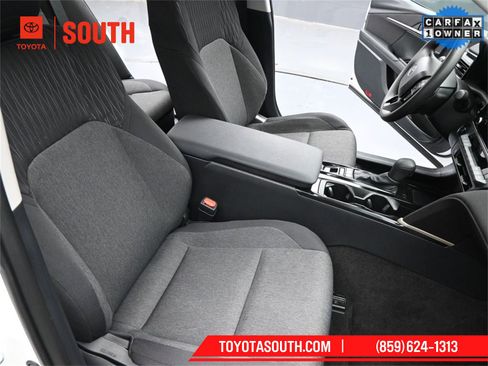 Used 2025 Toyota Camry LE image 27